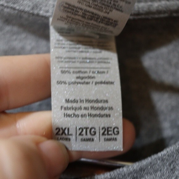 GILDAN Gray My Dog Makes Fetch Happen Floral Funny Y2k Mean Girls Joke Shirt 2X - Picture 9 of 9